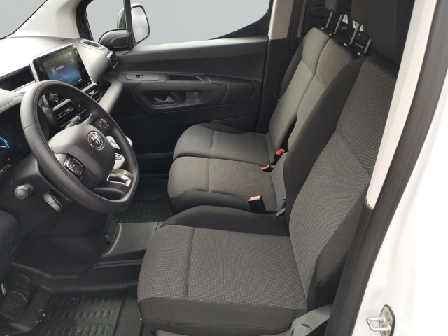 Foto 1 - Toyota Proace City Duty Comfort Electric 50 kWh L1 verblecht+4-tür+Tempomat+Lichtsensor+Klimaanlage, ice white (weiss)