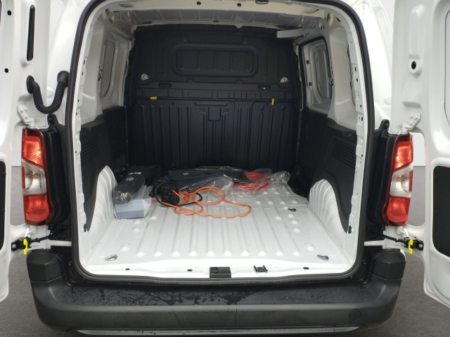 Foto 1 - Toyota Proace City Duty Comfort Electric 50 kWh L1 verblecht+4-tür+Tempomat+Lichtsensor+Klimaanlage, ice white (weiss)