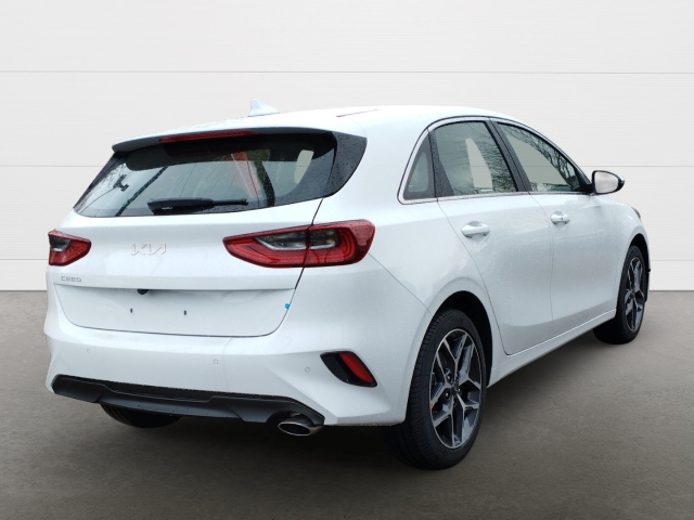 Foto 1 - Ceed 1.5T Spirit+TECHNIK-PAKET+NAVI+JBL+LED*SHZ+ digitales Cockpit Soundsystem JBL LED, (hw2) deluxe white m (weiss)