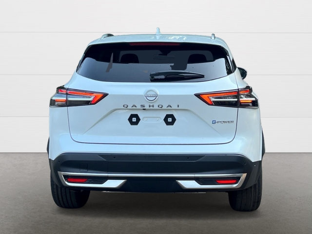 Foto 1 - Qashqai E-Power 1.5 VC-T 4x2 N-Connecta Navi 360 Kamera LED ACC Apple CarPlay Android Auto, pearl white / back (weiss)