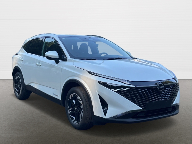 Foto 1 - Qashqai E-Power 1.5 VC-T 4x2 N-Connecta Navi 360 Kamera LED ACC Apple CarPlay Android Auto, pearl white / back (weiss)