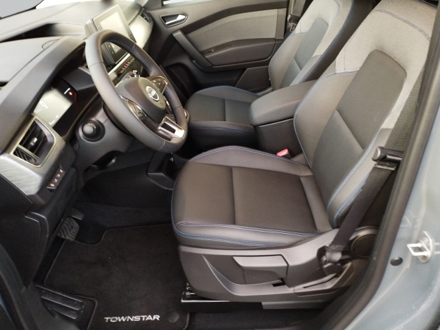 Foto 1 - Townstar Kombi L2 2,3t N-Connecta+Navi+7-Sitze+Design+Klimaautom., urban grey (grau)