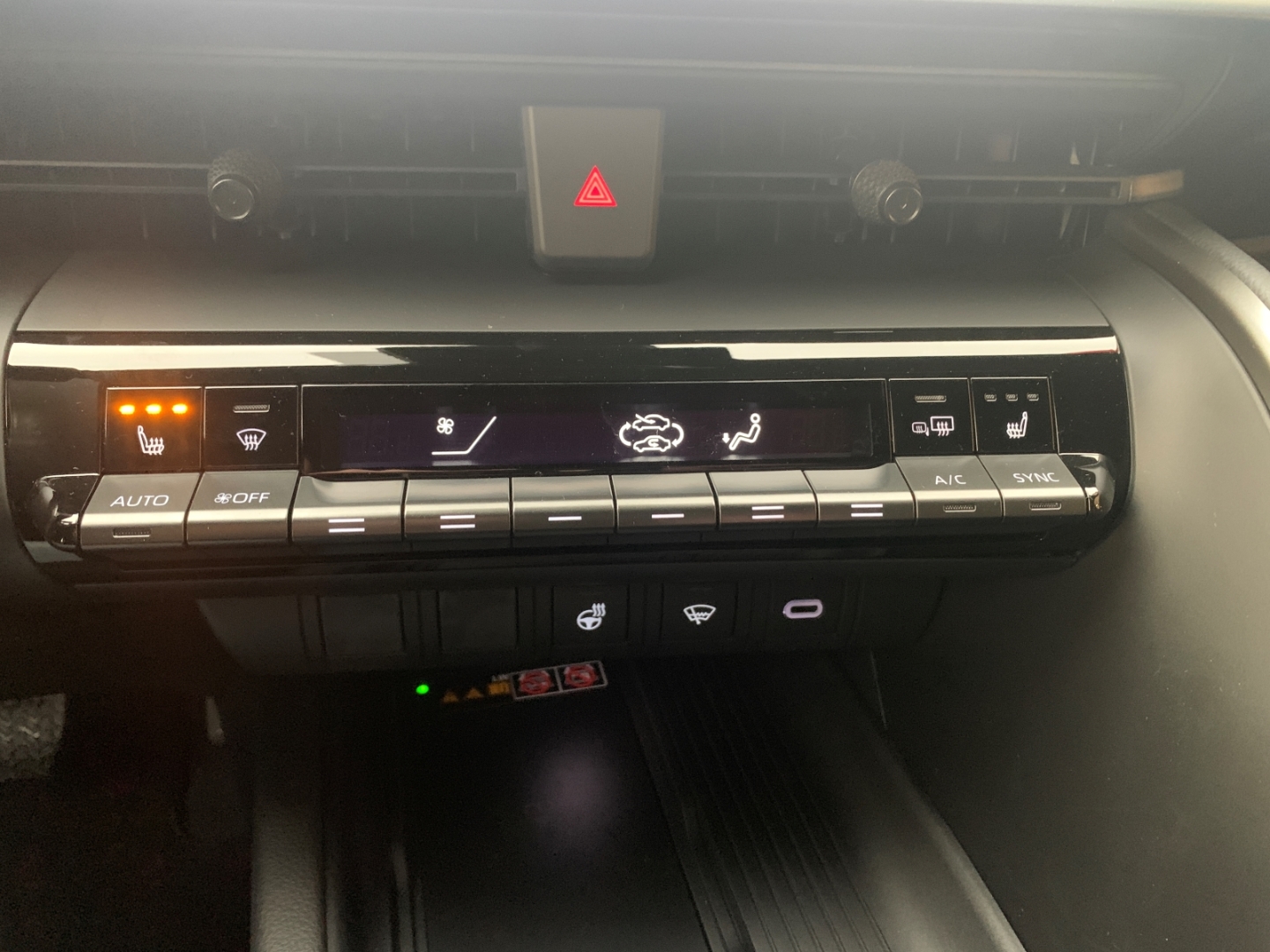 Foto 1 - C-HR Plug-In Teamplayer 2,0l Navi LED ACC El. Heckklappe Apple CarPlay Android Auto, marlingrau metallic