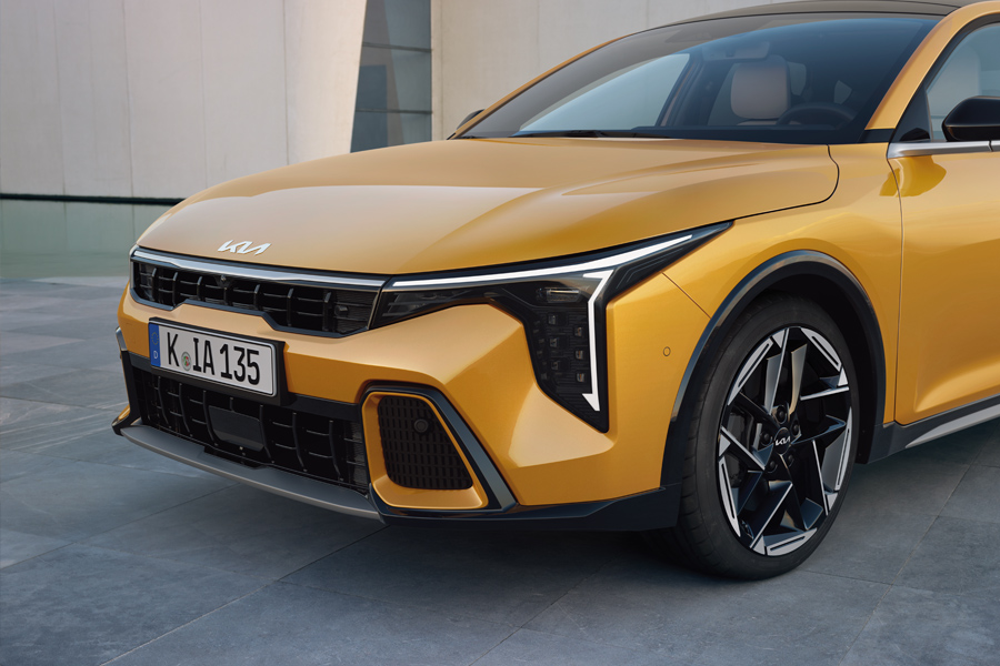 Kia EV4 vorne
