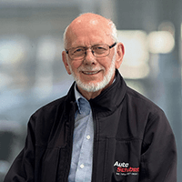 Werner Ehrentreich (Hol- & Bringdienst. Unkompliziert und mit erstklassigem Know How) - Auto-Schubert-Gießen GmbH